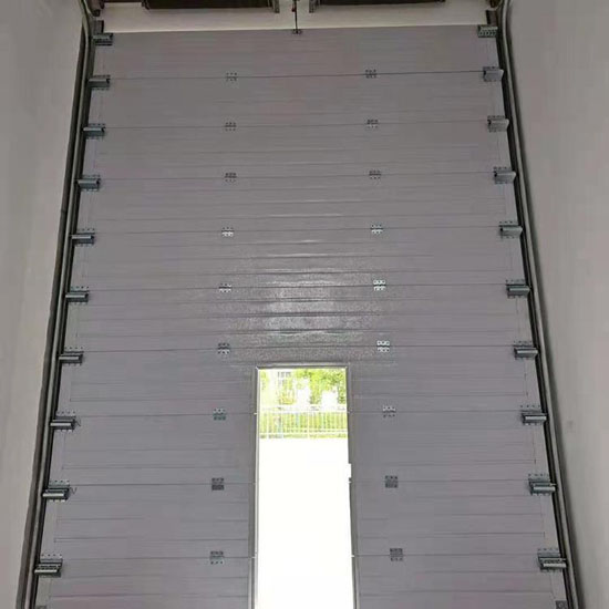 帶小門工業門